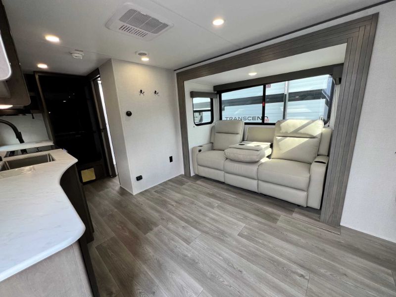 2026 Grand Design Transcend XPLOR 20MKX - Image 5