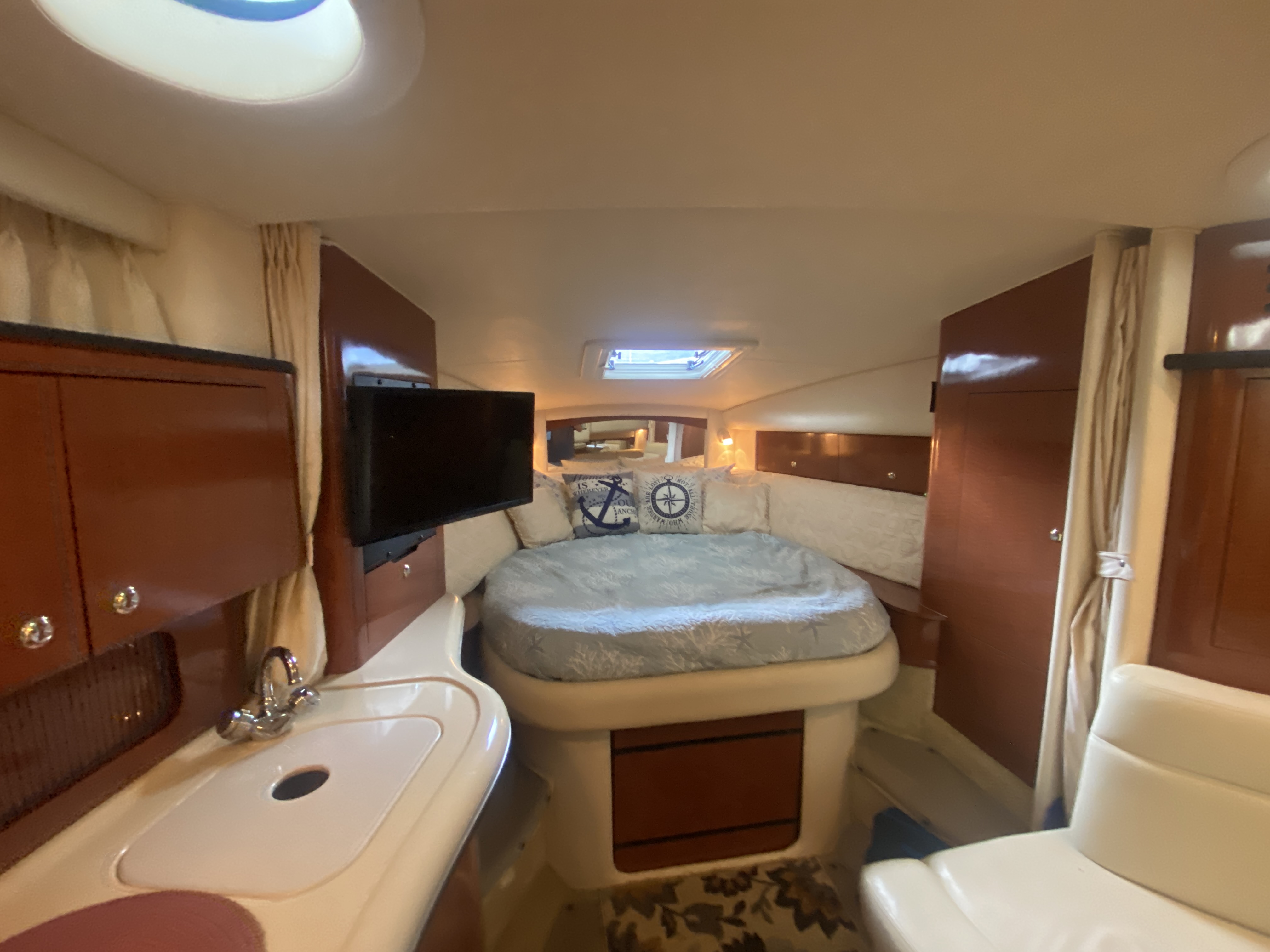 2003 Sea Ray 320 Sundancer - Image 15