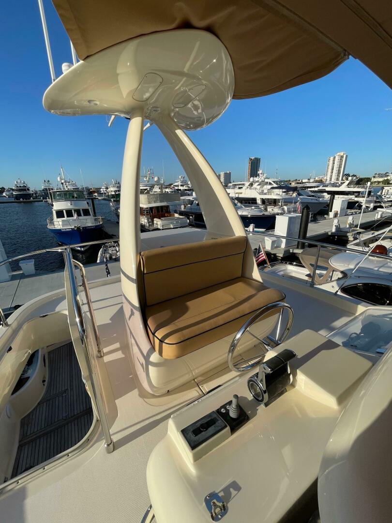 2006 Mochi Craft 74' Dolphin - Image 42