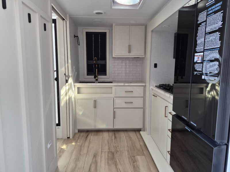 2026 Brinkley RV Model Ix 23x - Image 5