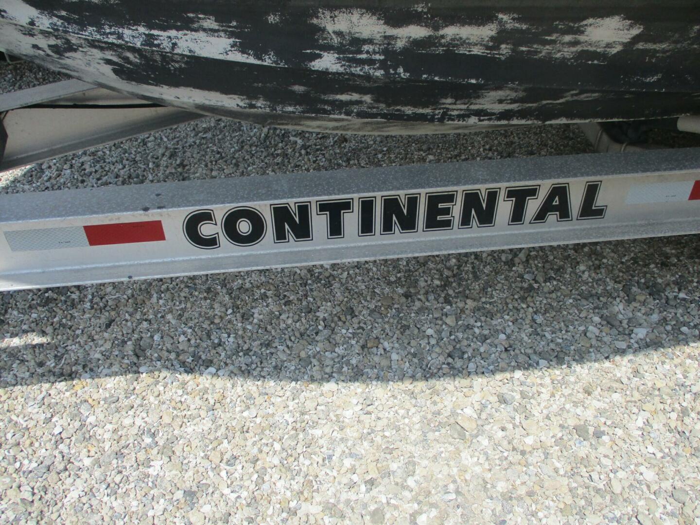 2006 Pursuit - Image 19