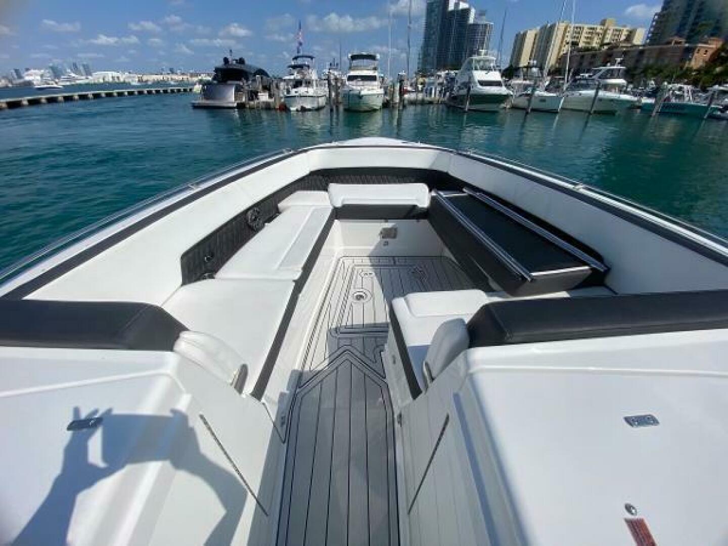 2018 Monterey 385 SE - Image 8