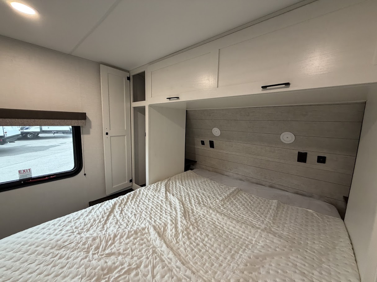 2026 VENTURE RV SIENNA 231VRK - Image 51