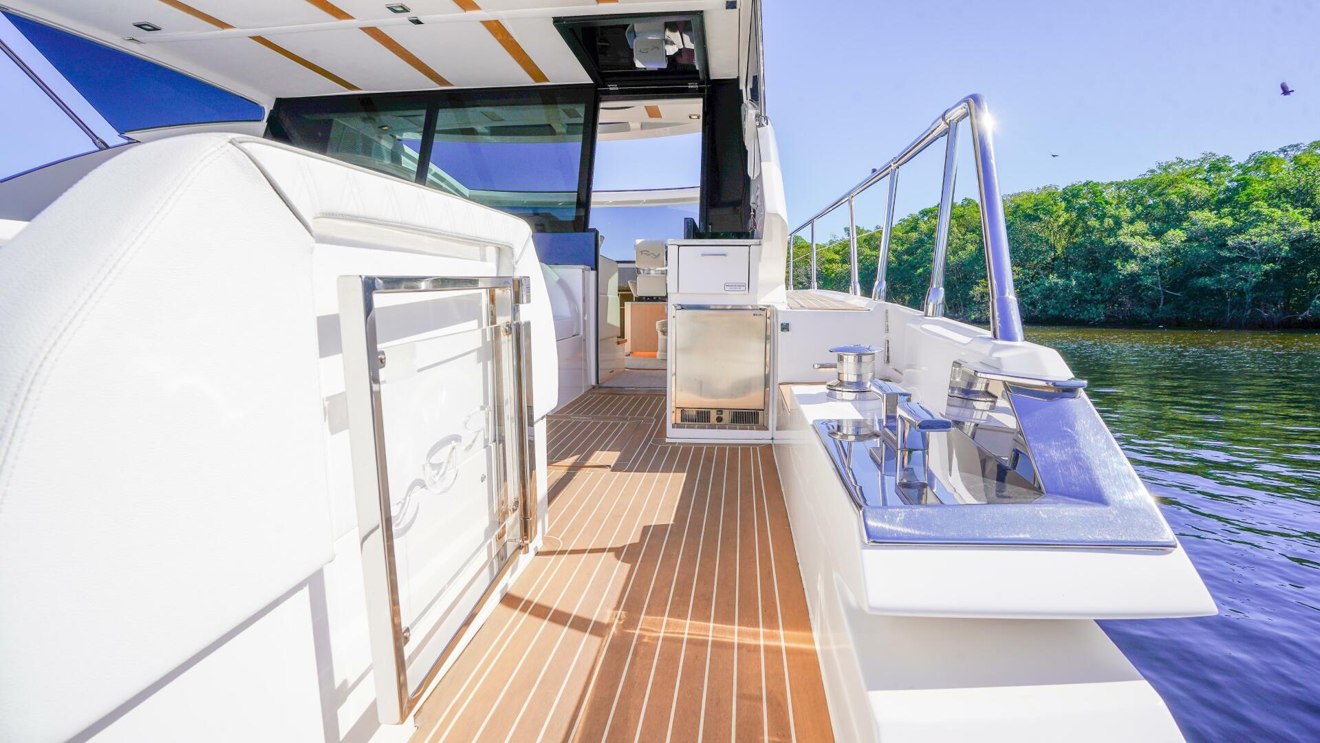 2019 Rio Yachts Colorado 56 - Image 8
