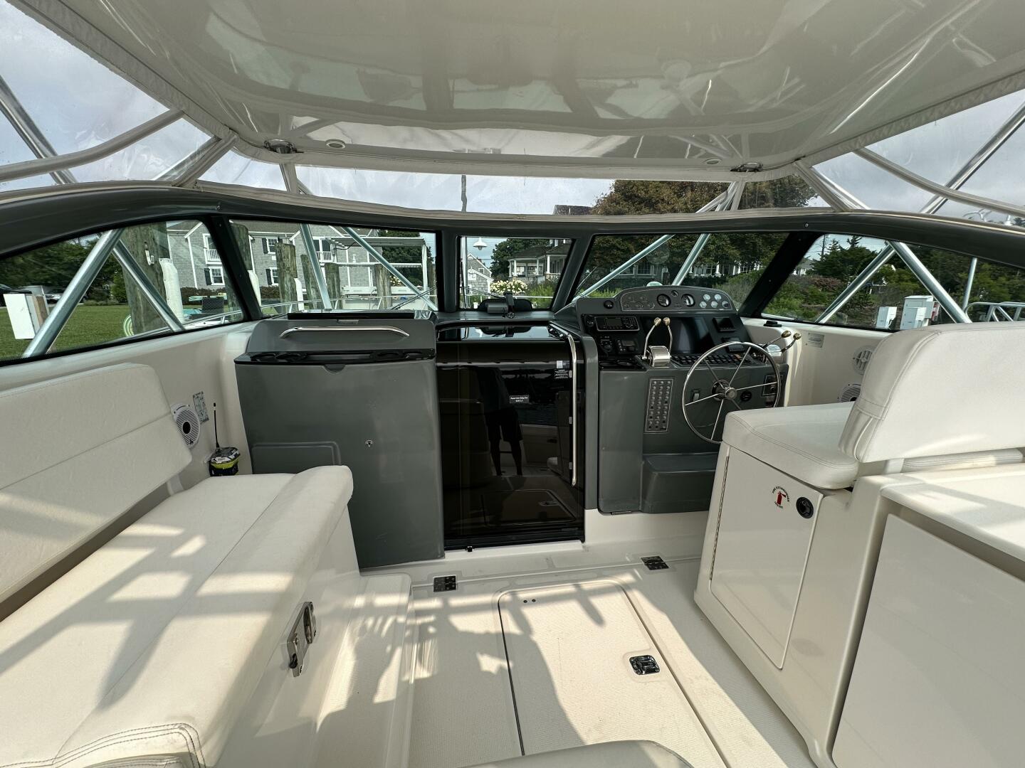 2001 Tiara Yachts 3800 Open - Image 13