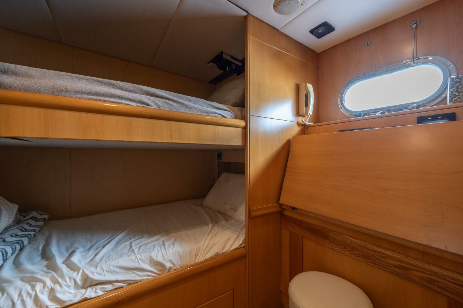 2001 Grand Harbour 76 - Image 35