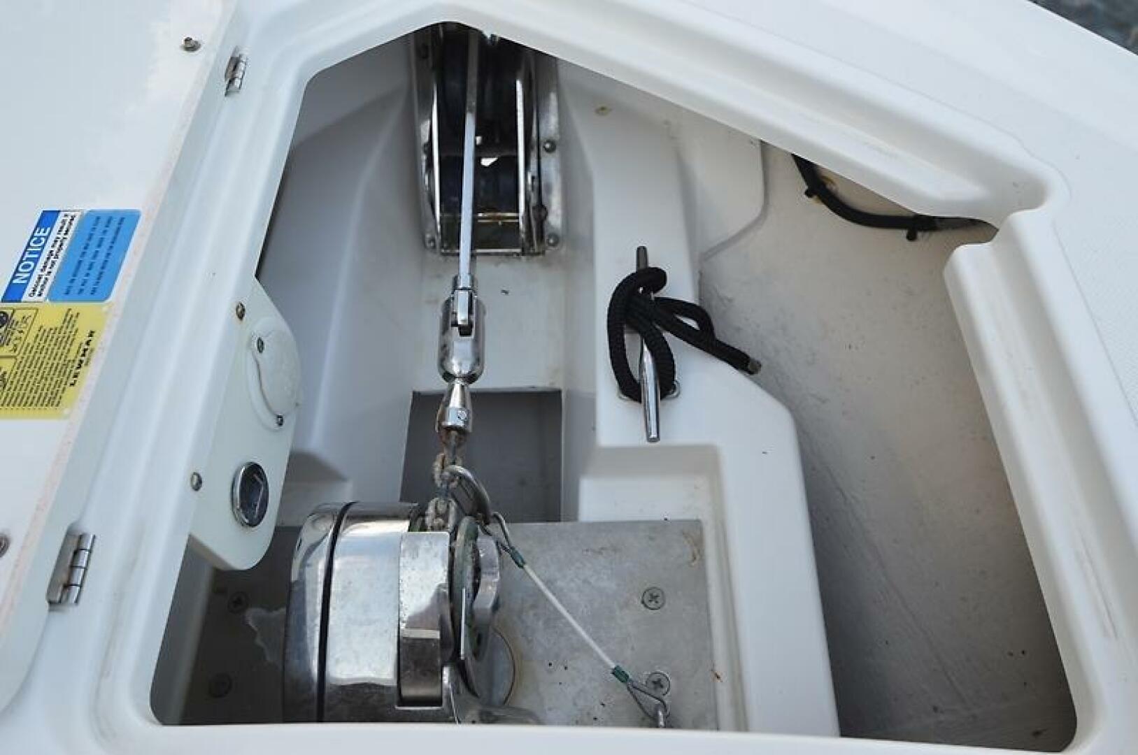 2019 PURSUIT S 288 Sport Base - Image 31