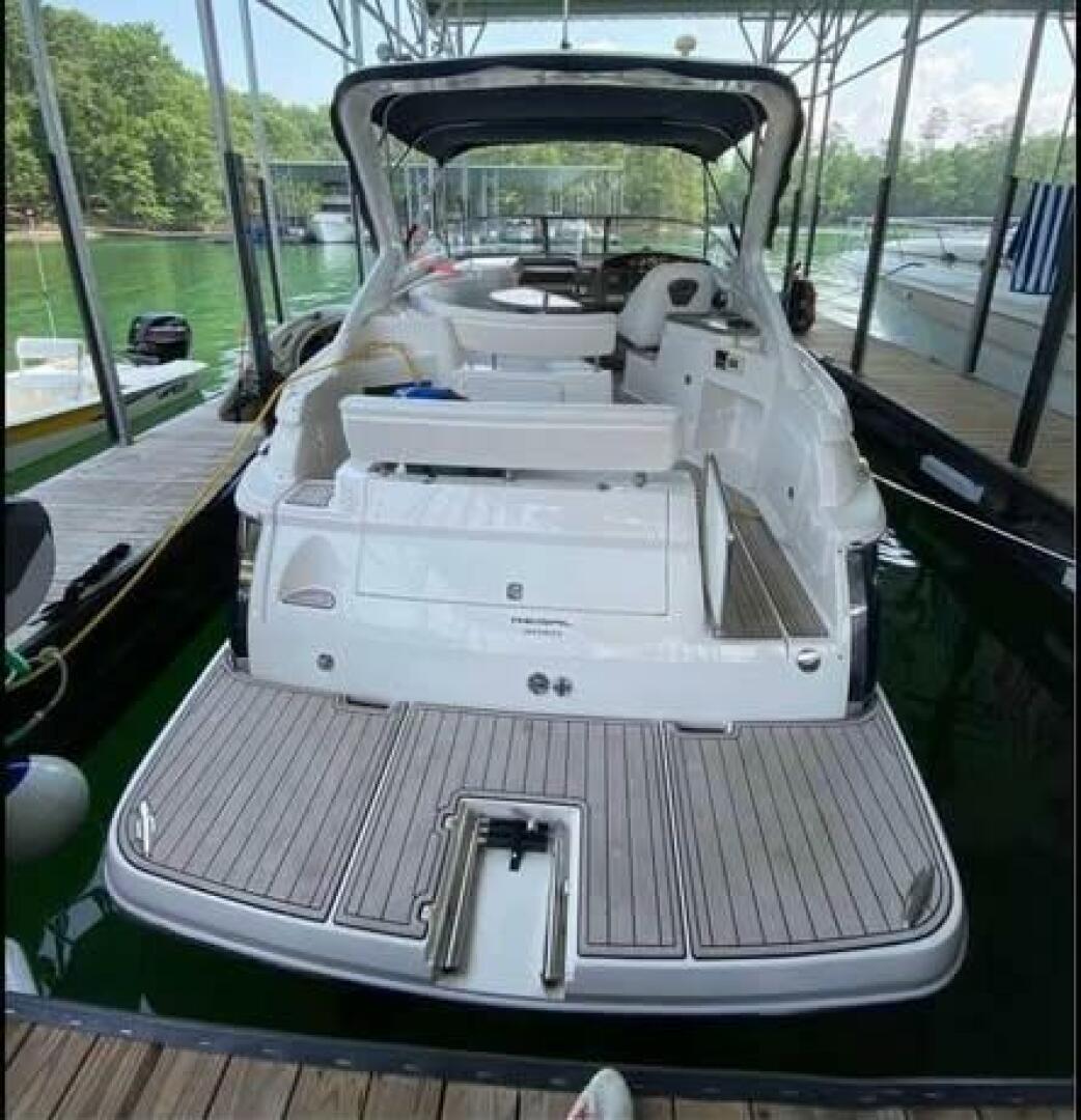 2006 Regal 3060 Window Express - Image 18