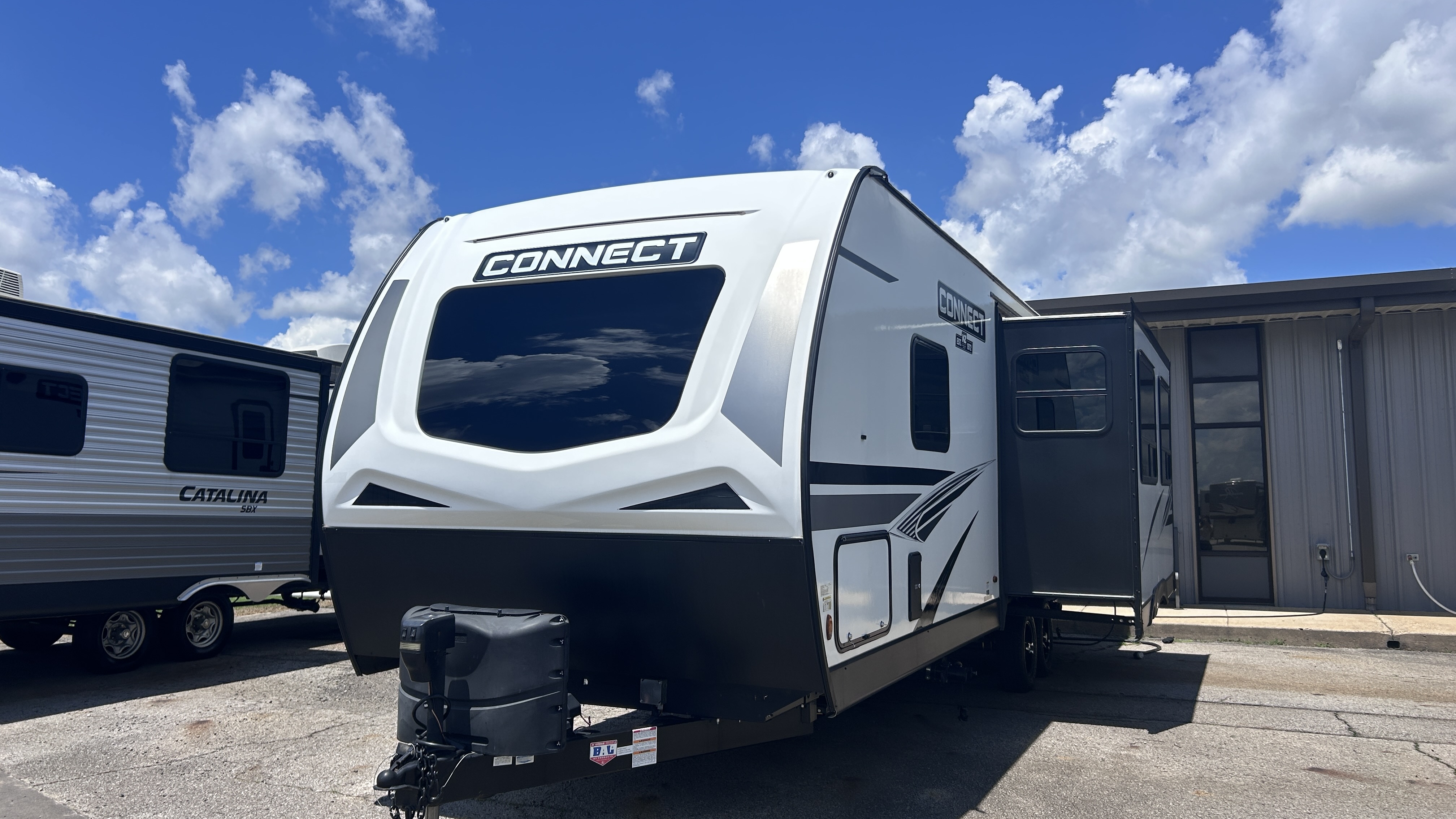 2022 KZ RV Connect C261RKK - Image 4