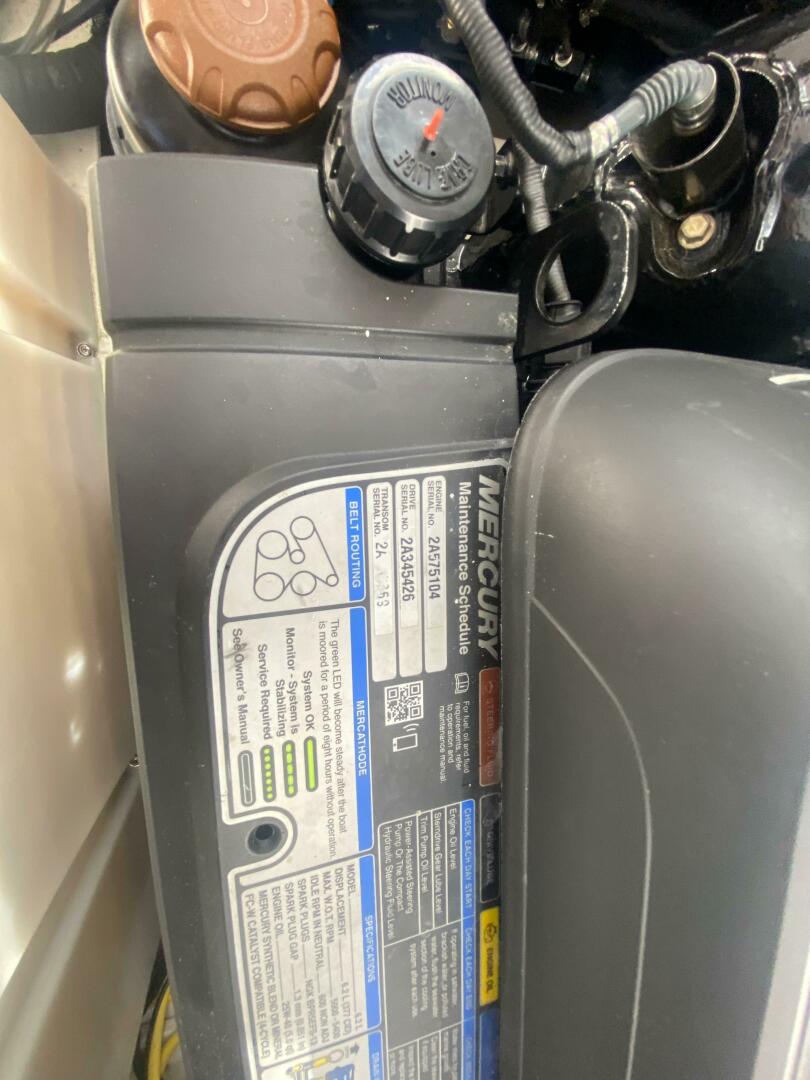2018 Four Winns 355 Vista - Image 15