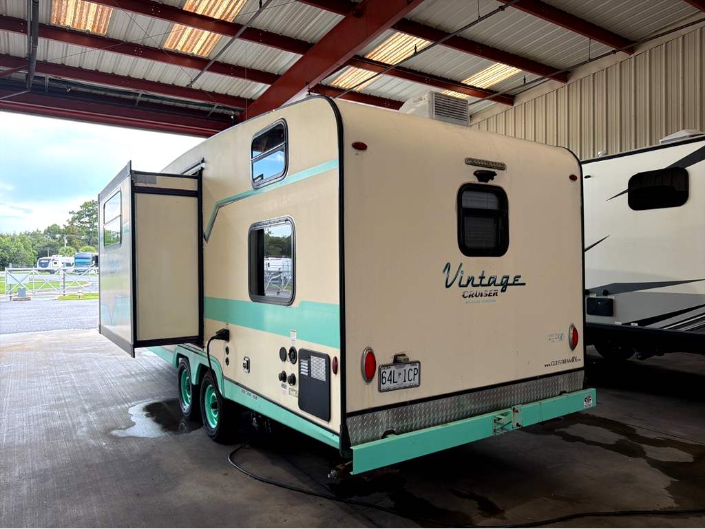 2019 GULF STREAM VINTAGE CRUISER 23QBS - Image 3