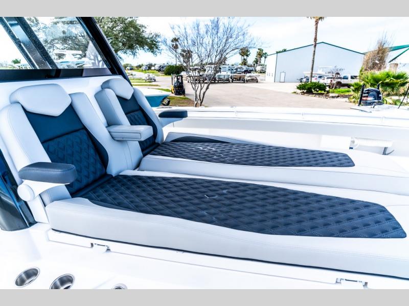 2024 Invincible 37 CATAMARAN - Image 42