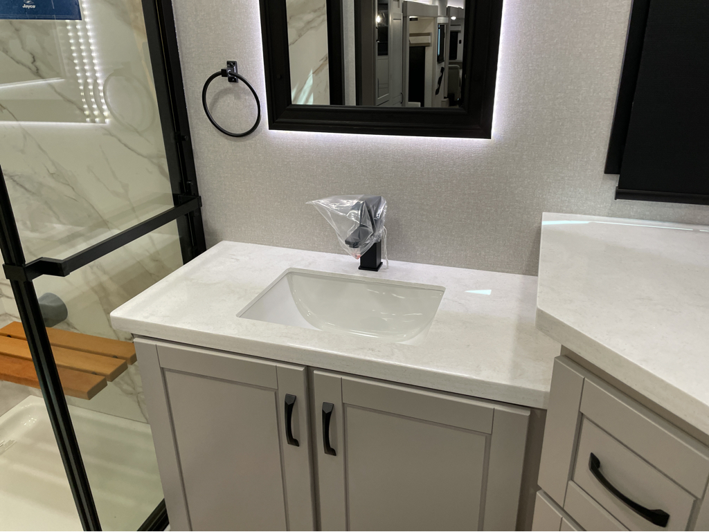 2026 Jayco North Point 382FLRB - Image 26