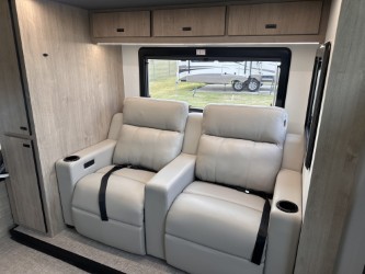 2027 Grand Design Lineage Series M 25FW - Image 19