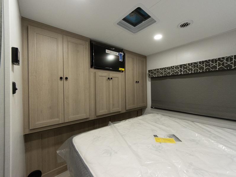 2025 Forest River Sunseeker 3050S - Image 27