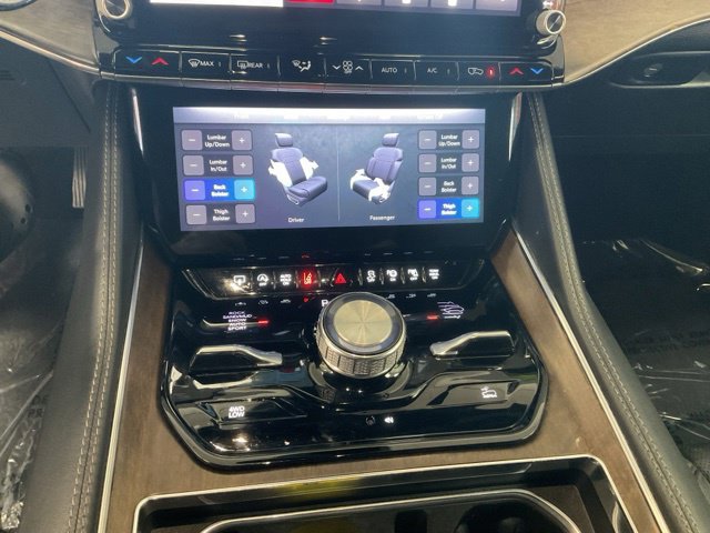 2024 Jeep Grand Wagoneer L Base - Image 25