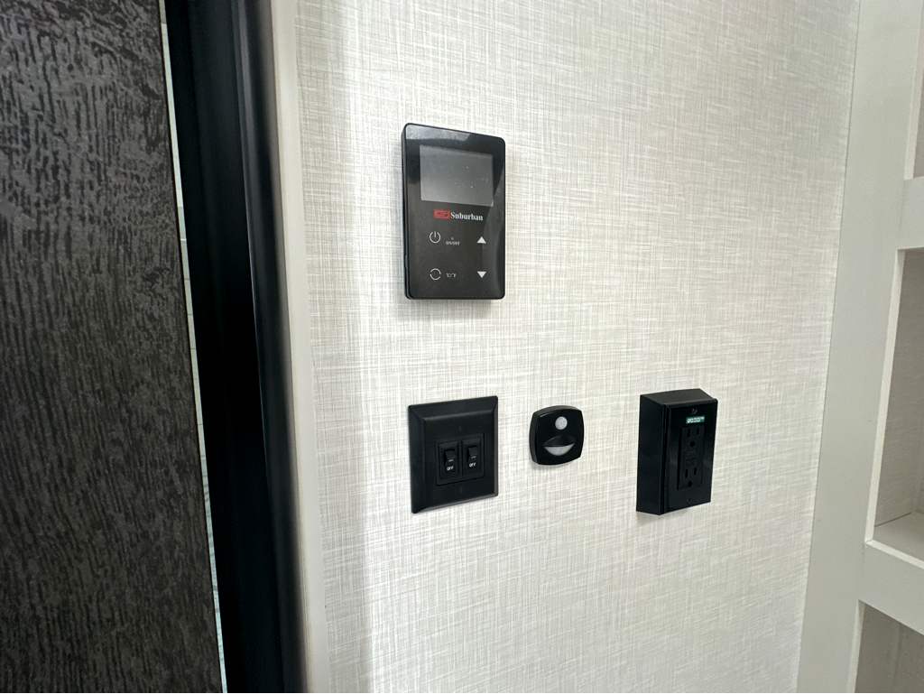 2026 VENTURE RV SIENNA 140VFD - Image 35