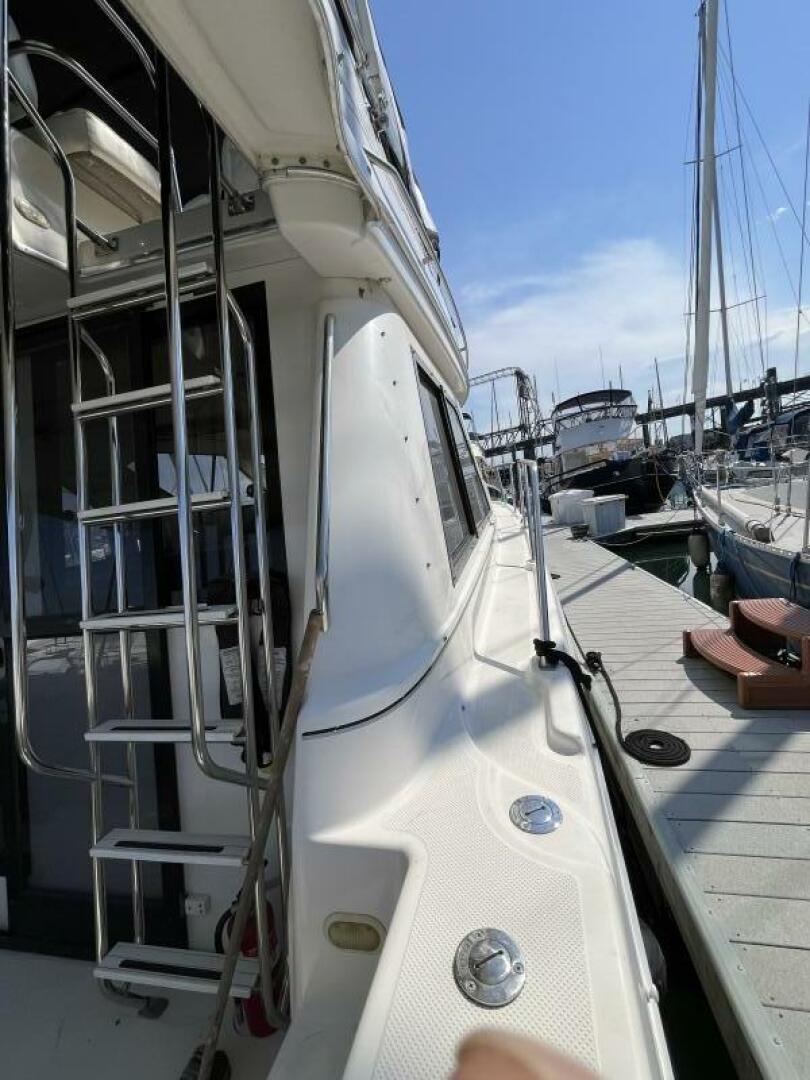 1996 Bayliner 3788 Command Bridge - Image 46