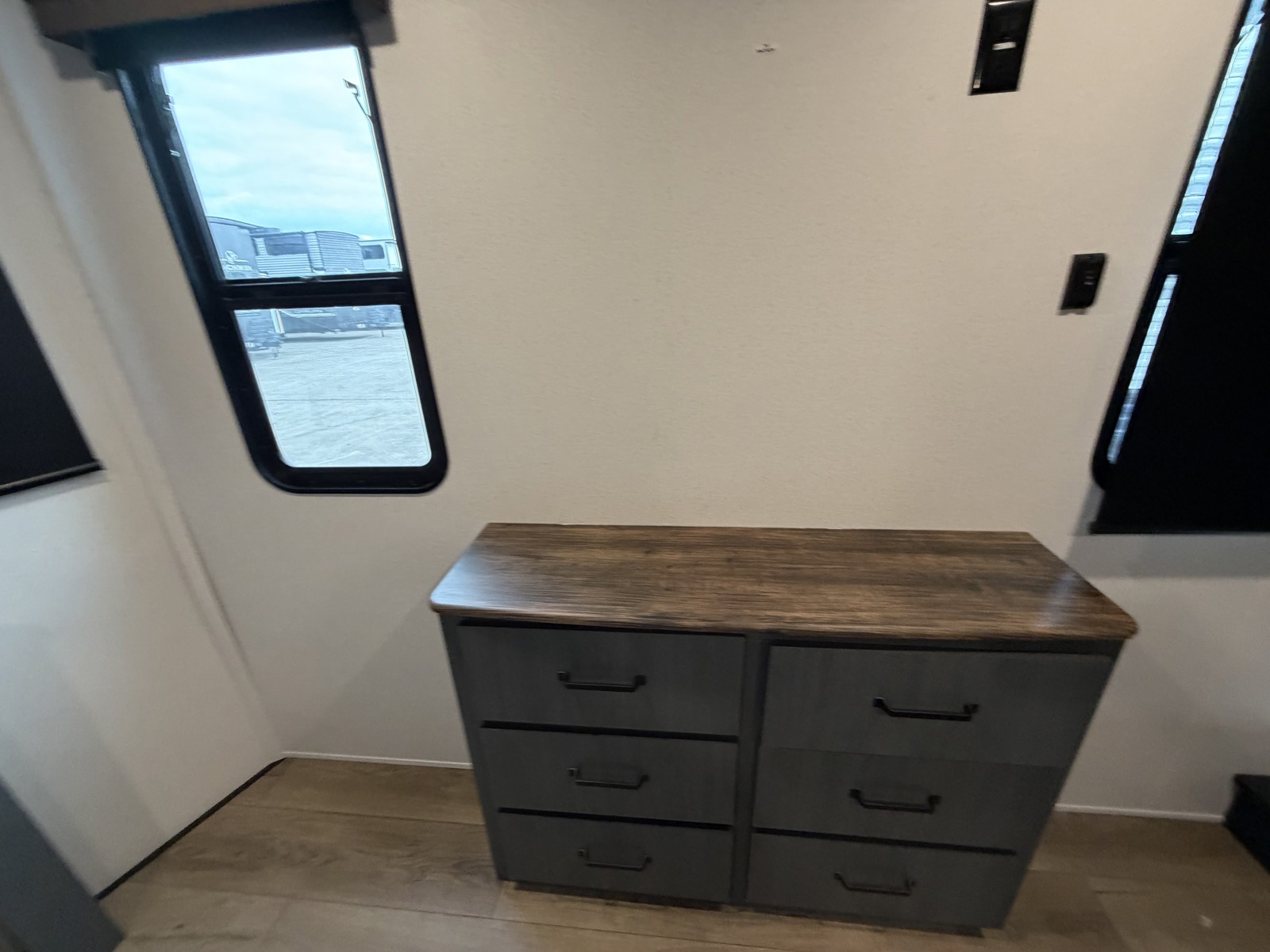 2026 PALOMINO PUMA 420LFT - Image 5