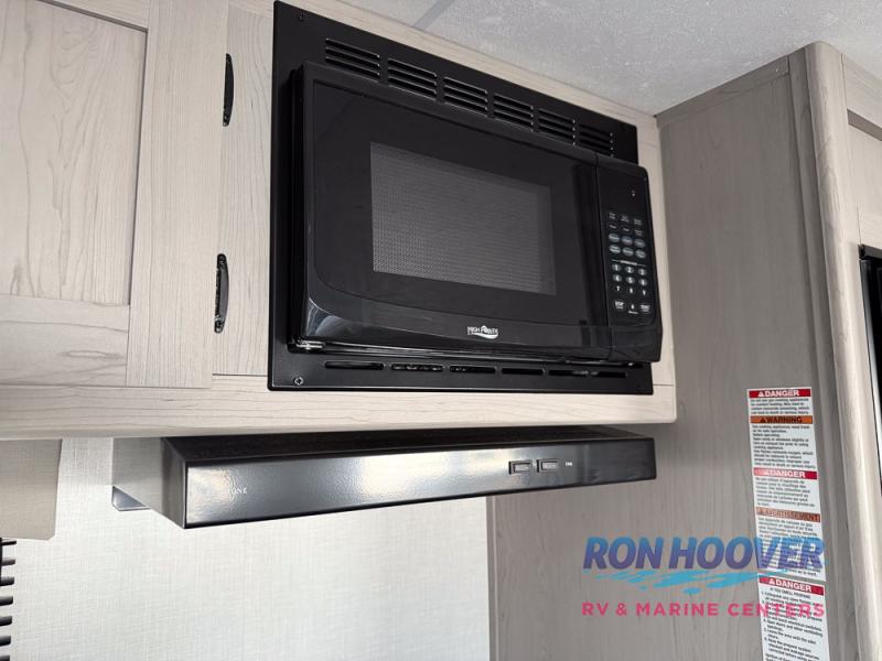 2025 COACHMEN 282DORM - Image 32