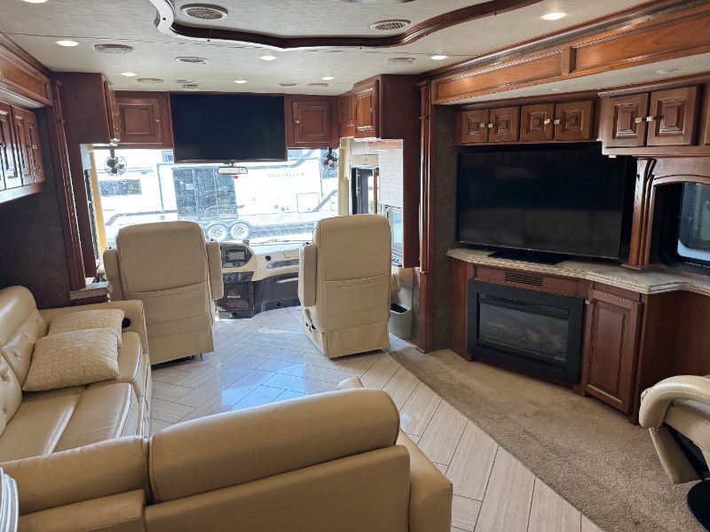 2014 Tiffin Allegro Bus 45 LP - Image 31