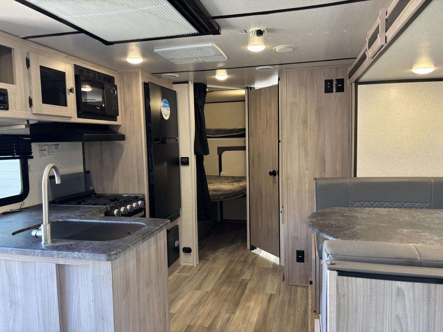 2023 Coachmen Northern Spirit XTR 2146BHX - Image 10
