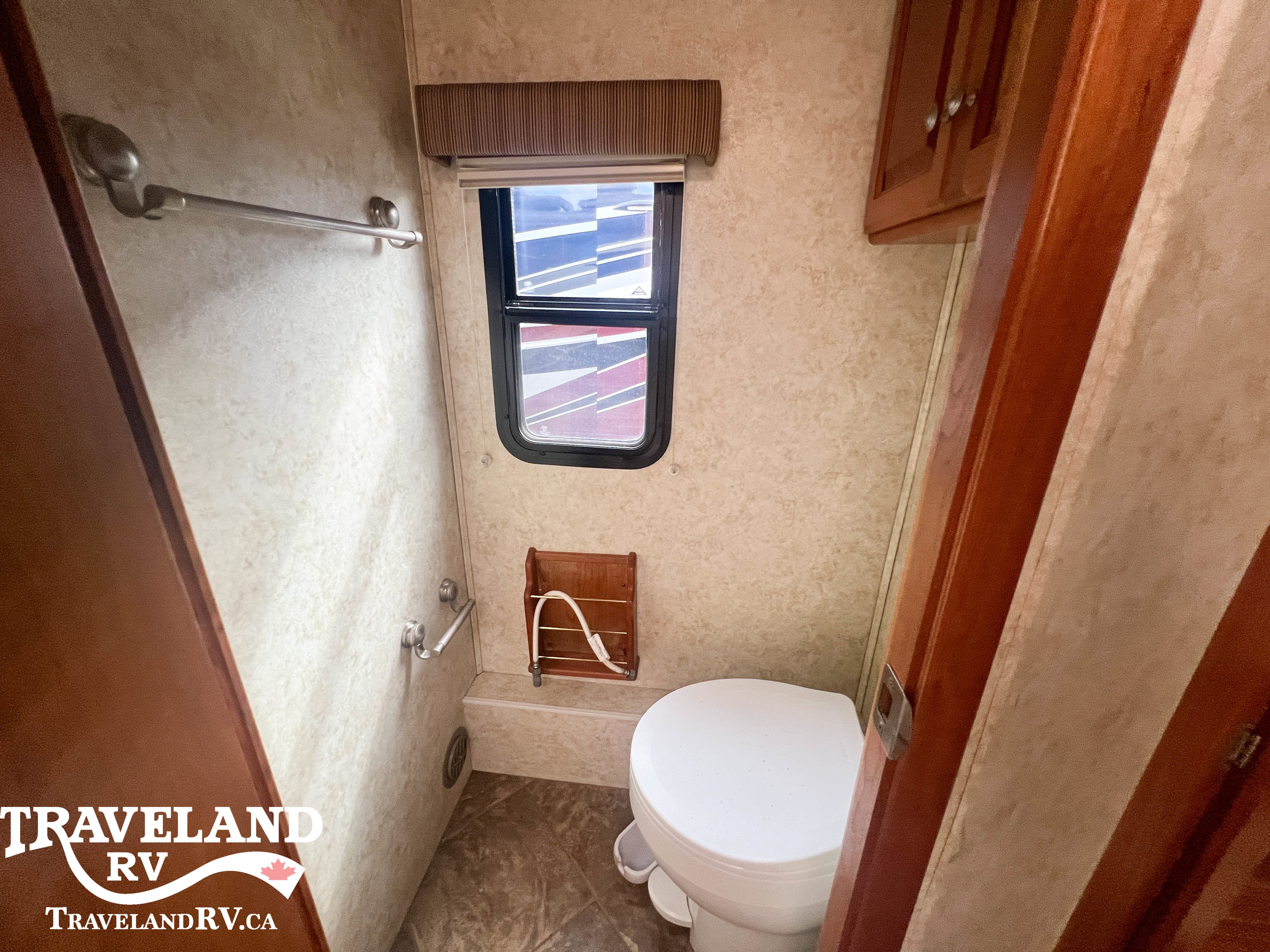 2005 TRIPLE E EMPRESS 3902FB - Image 35