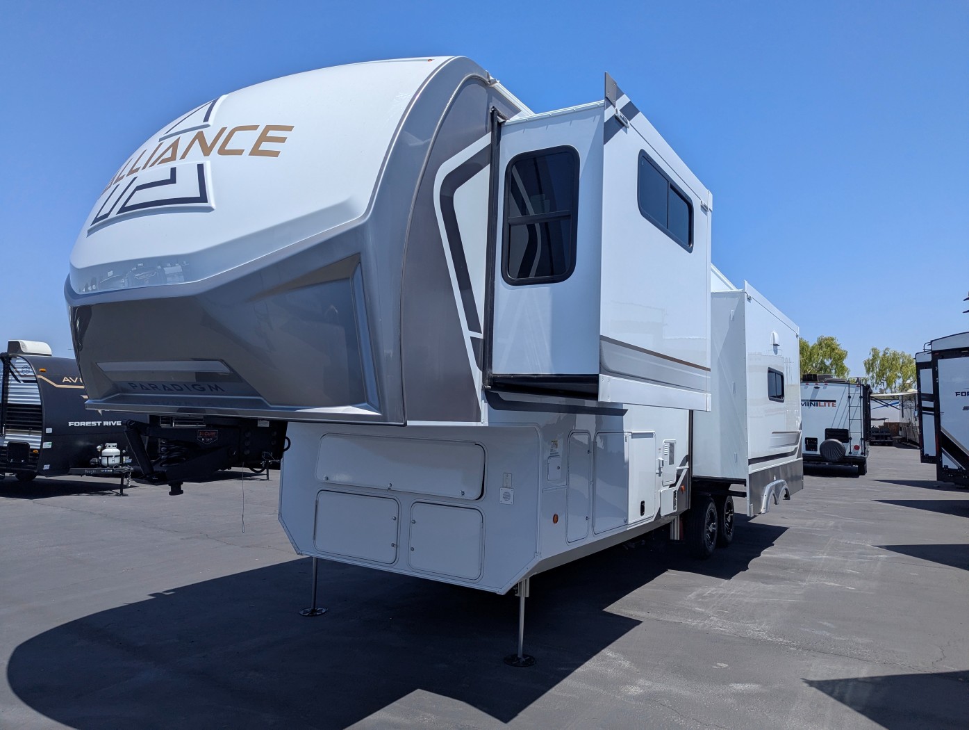 2026 Alliance RV Paradigm 310RL - Image 3