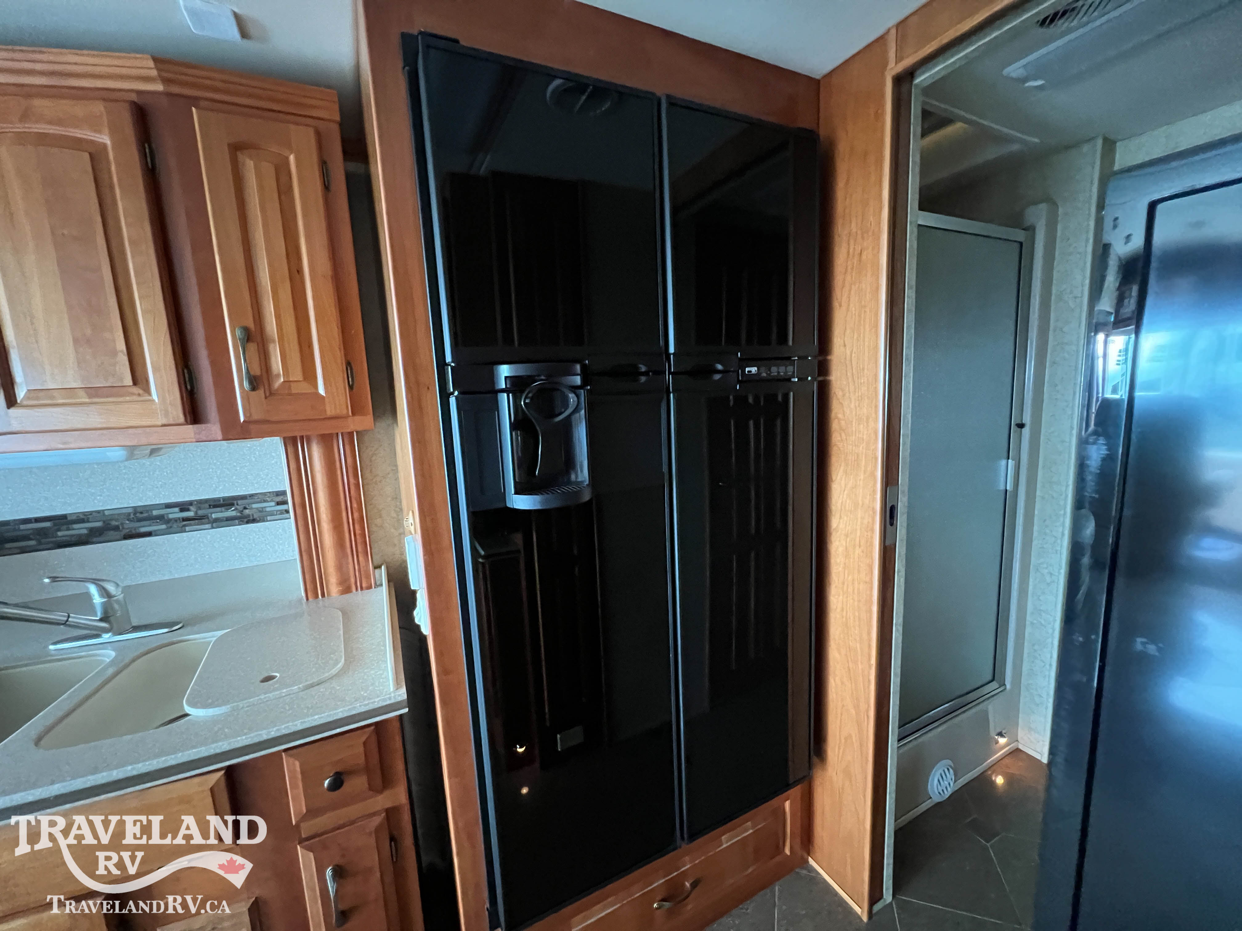2011 Newmar Dutch Star 3734 - Image 27