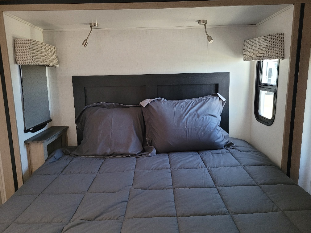 2026 Forest River Sunseeker 3010DS - Image 17