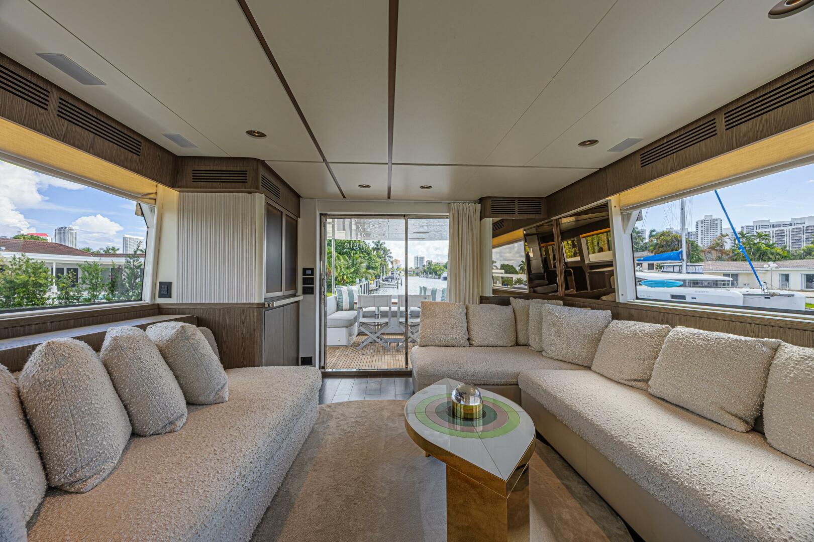 2022 Azimut Magellano 66 - Image 10