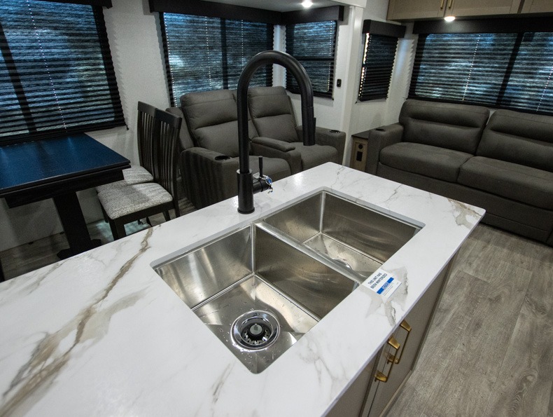 2026 Jayco Eagle SLE 30RLT - Image 9