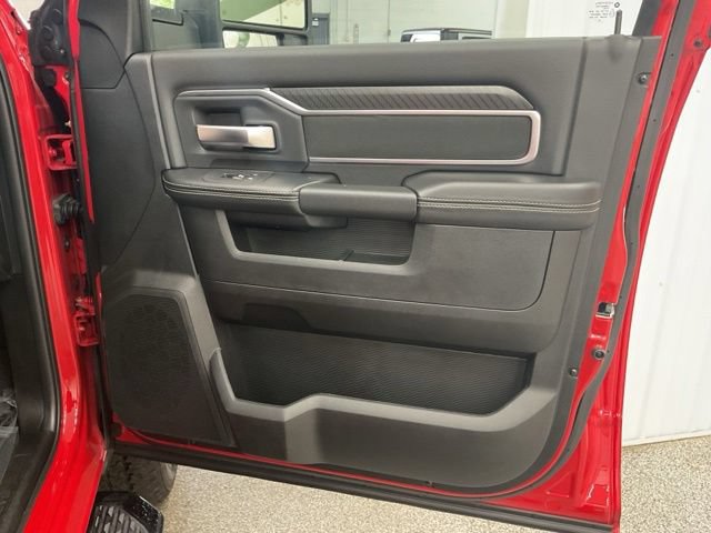 2026 Ram 2500 Big Horn 4x4 Crew Cab 6'4" Box - Image 32