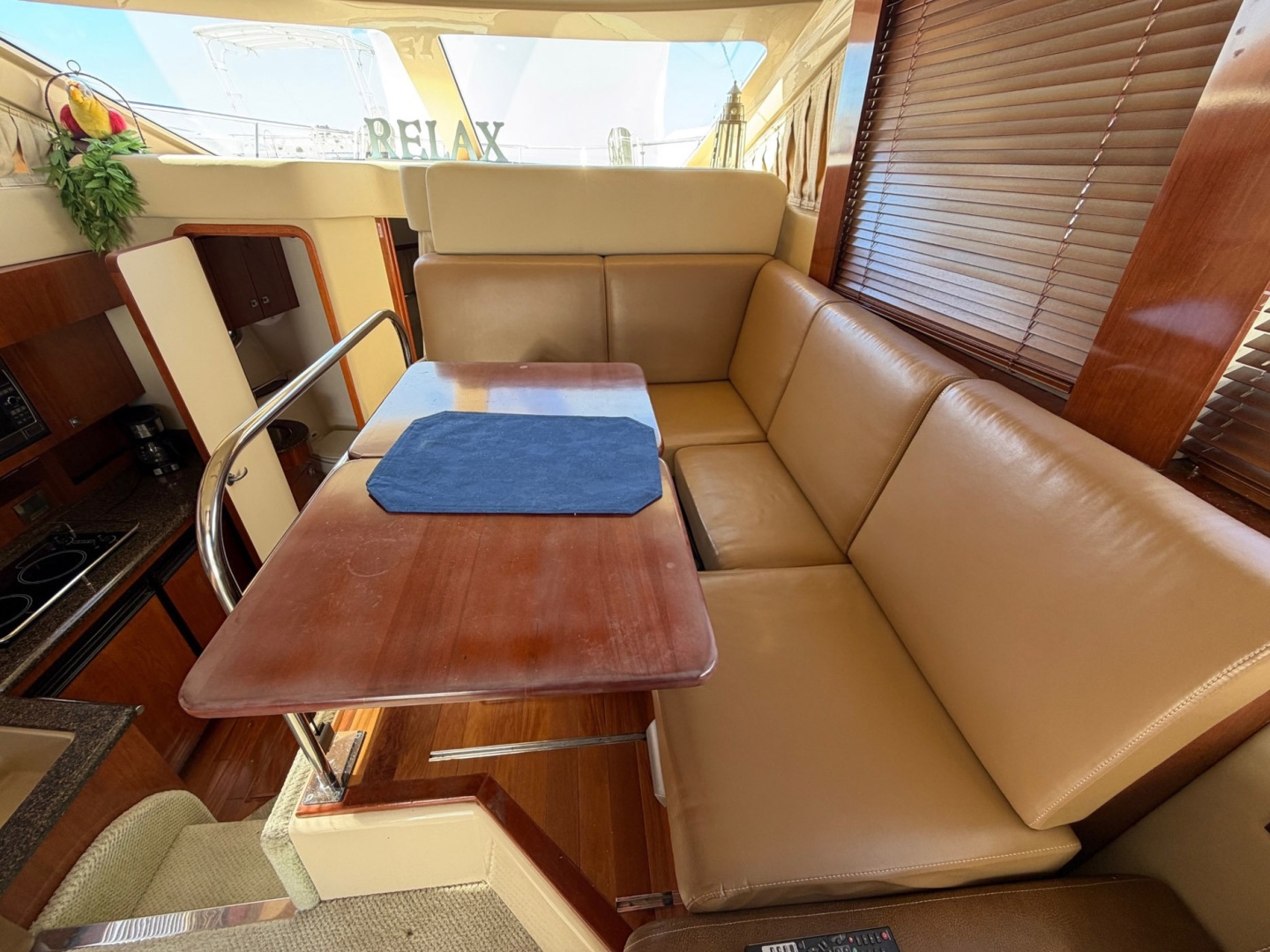 2007 Sea Ray Sedan Bridge - Image 23