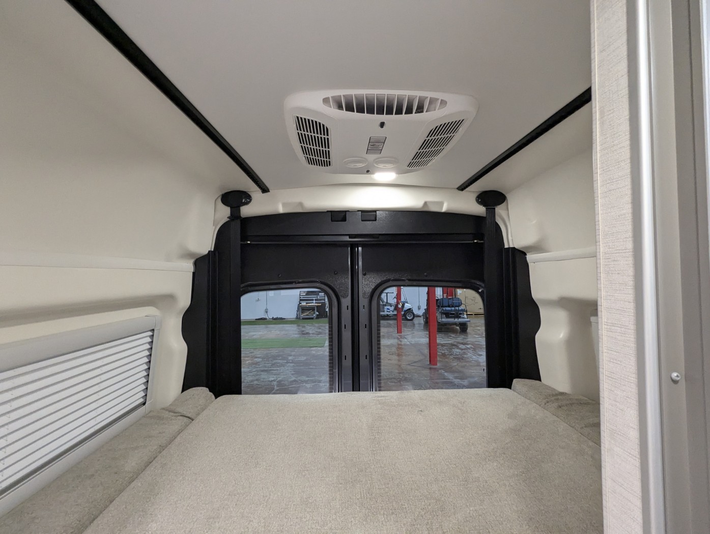 2027 Thor Motor Coach Talavera 1921 - Image 29