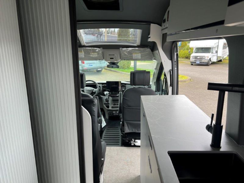 2026 Grand Design Lineage Series VT LVT1 - Image 11