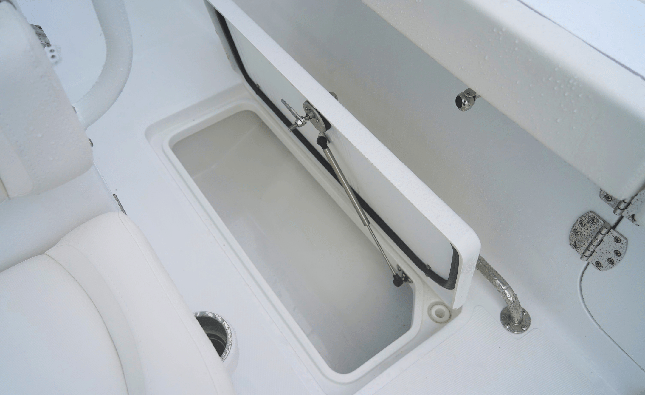 2027 SEA HUNT ULTRA 265SL - Image 40