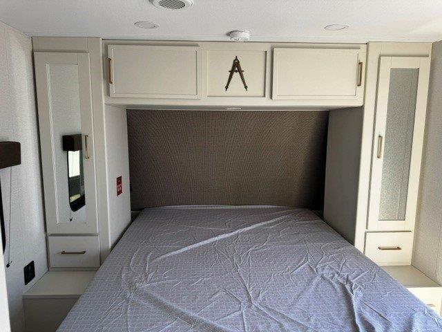 2027 Grand Design Transcend 265BHT - Image 19