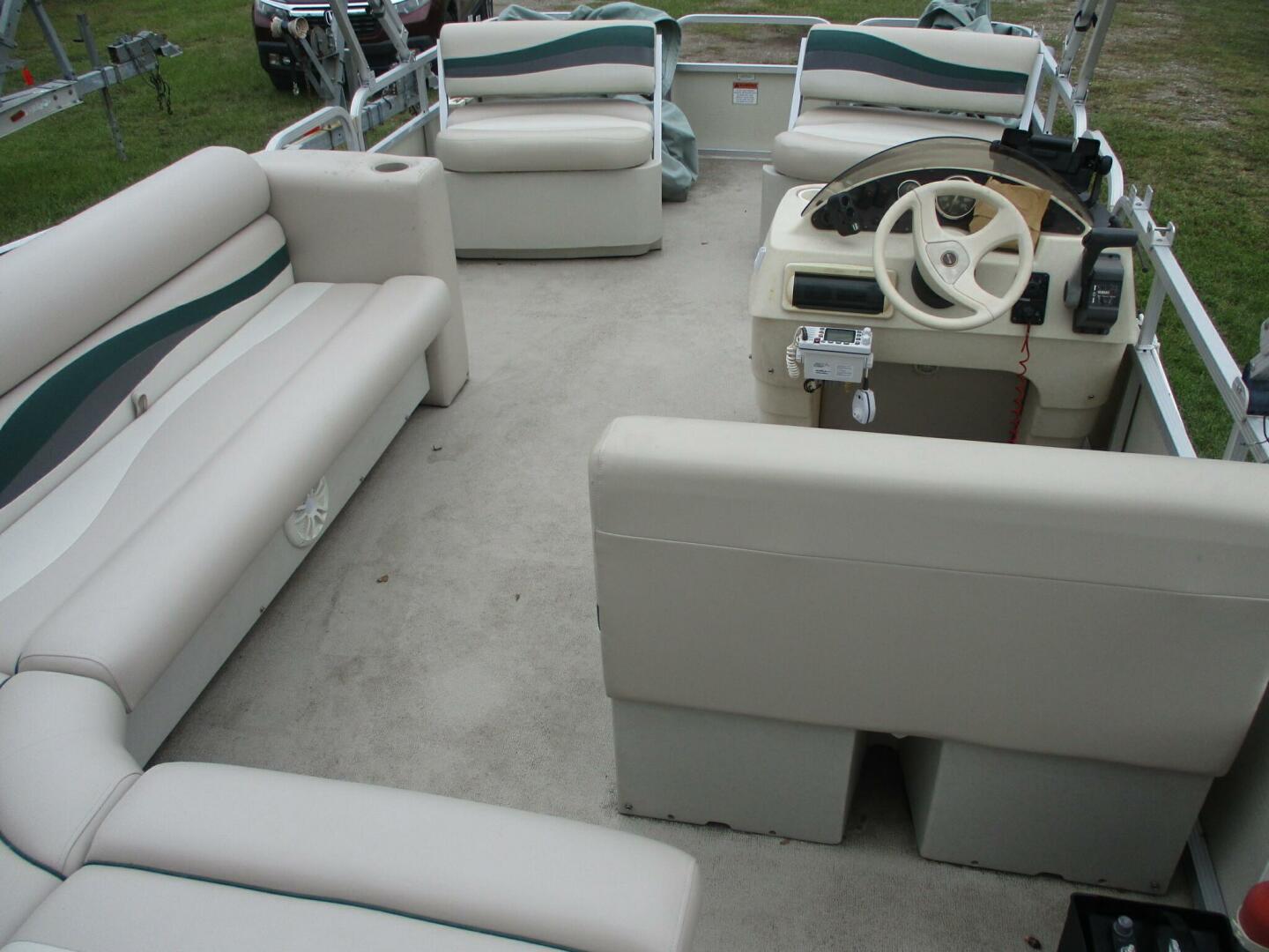2005 Bennington - Image 12