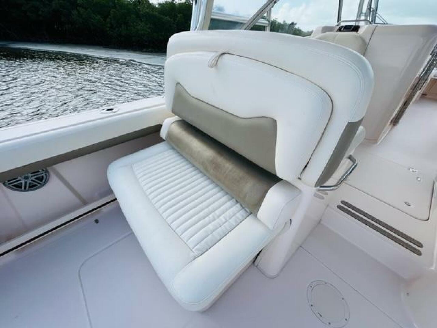 2014 Grady-White Freedom 335 - Image 36