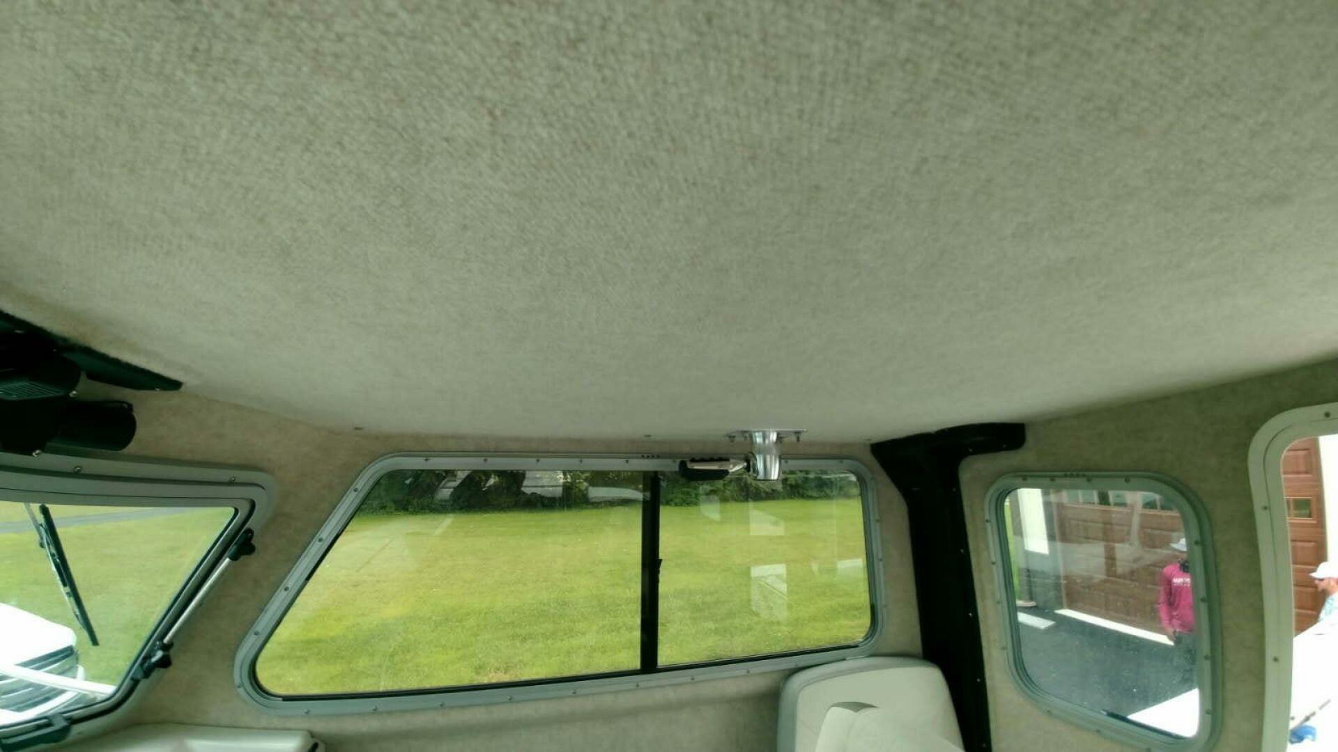 2024 Parker 2820 XLD Sport Cabin - Image 12