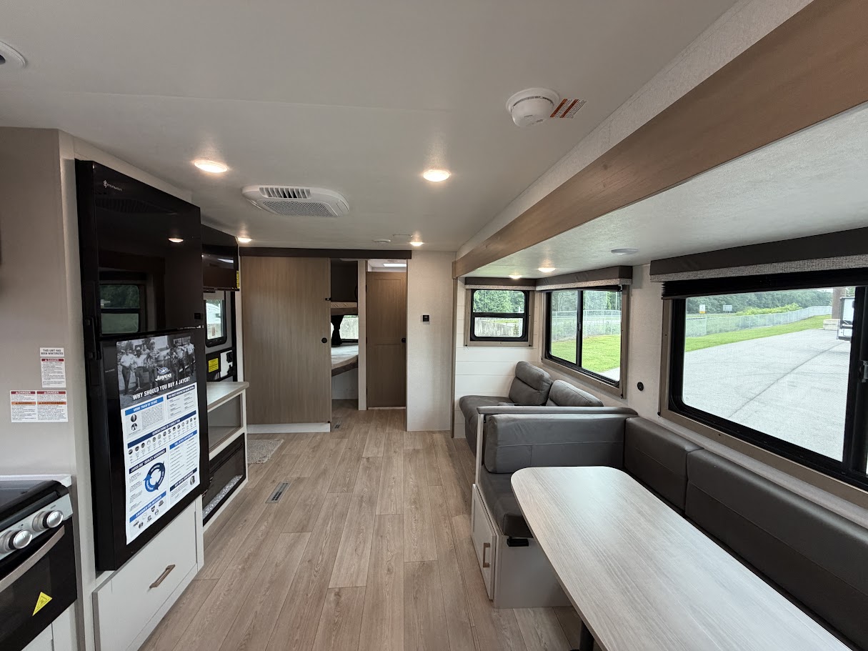 2027 JAYCO JAY FLIGHT 330TBS - Image 12