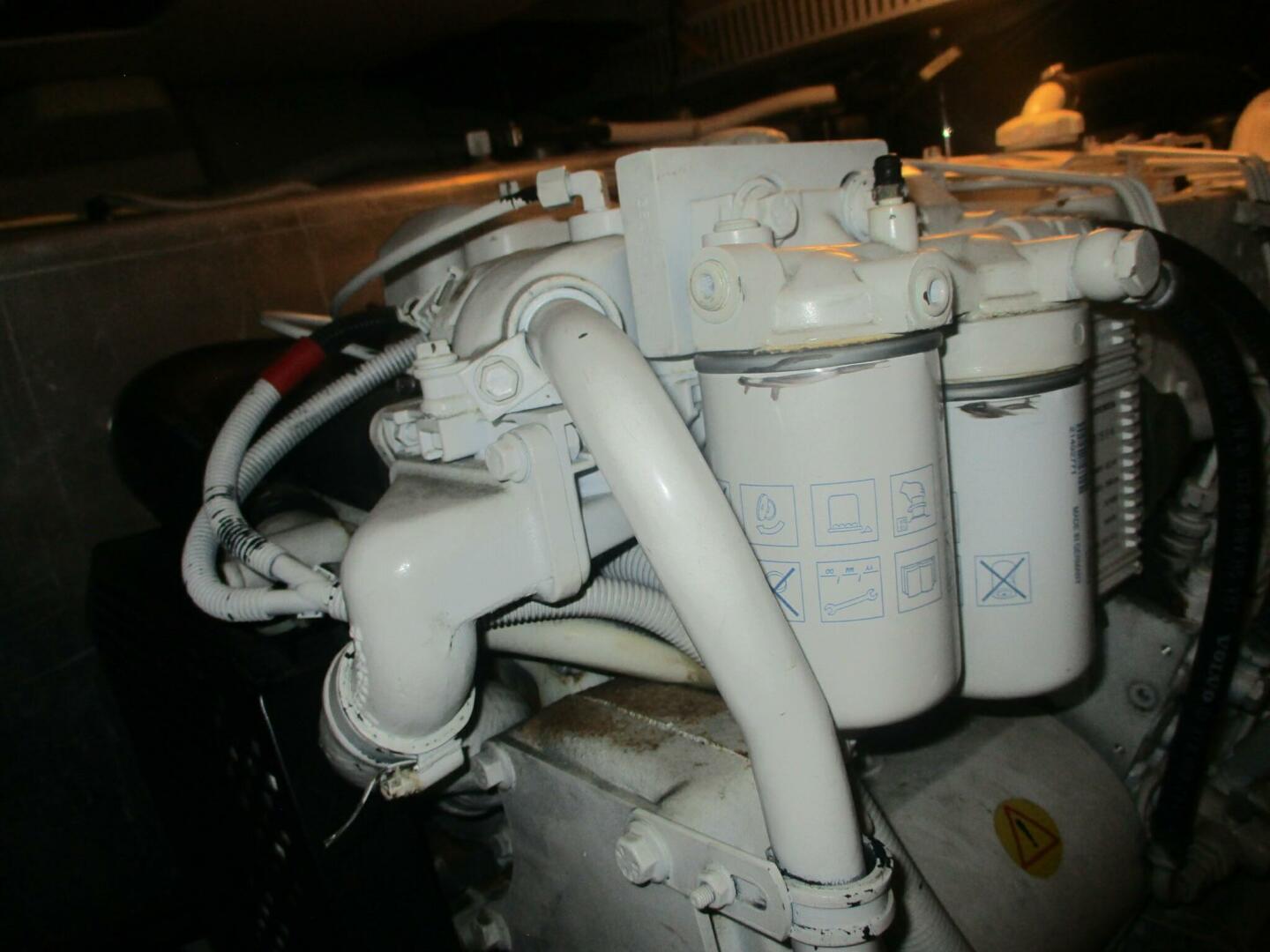 2006 Carver - Image 64