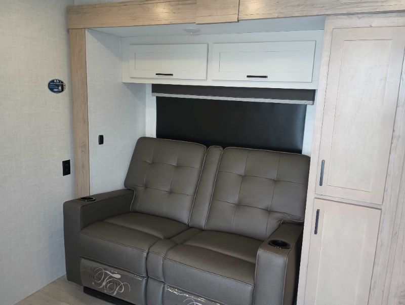2026 Ember RV E-Series 21RKE - Image 5