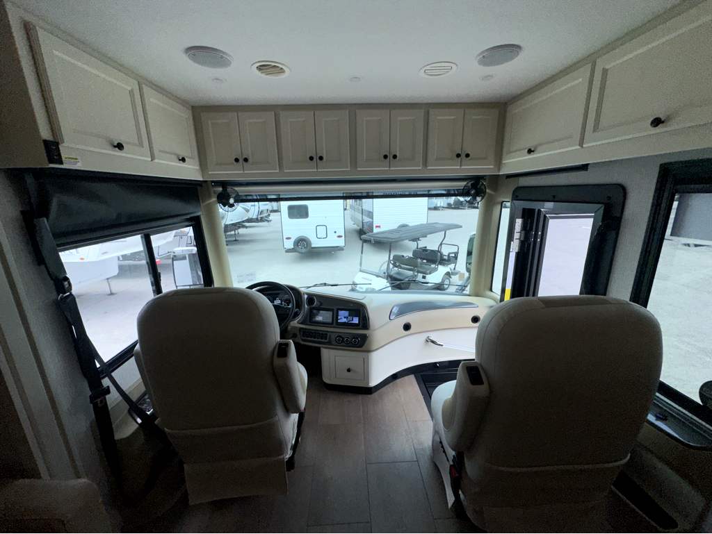2026 TIFFIN BYWAY 38 CL - Image 29