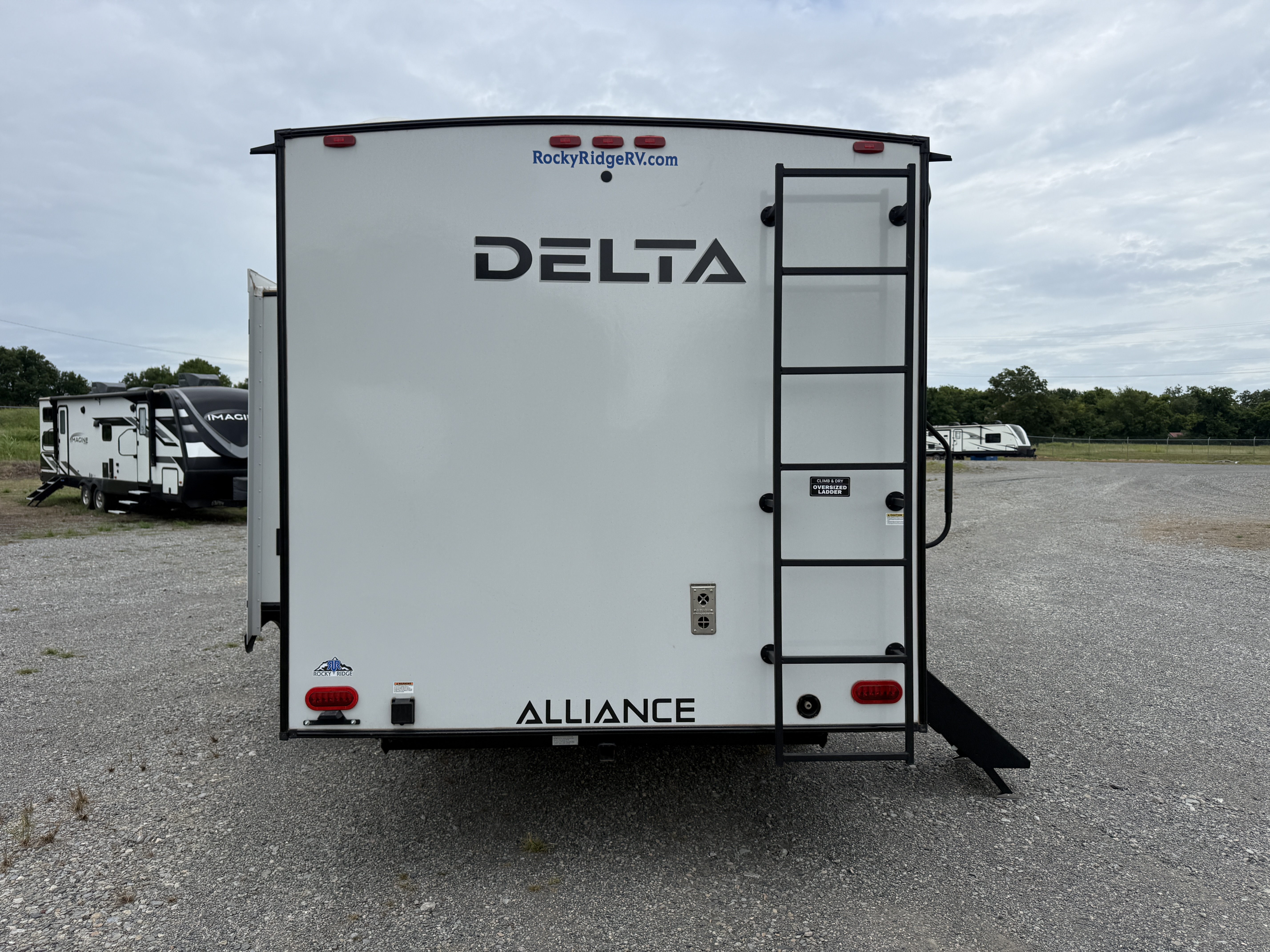 2025 Alliance RV Delta Ultra Lite ML206 - Image 6