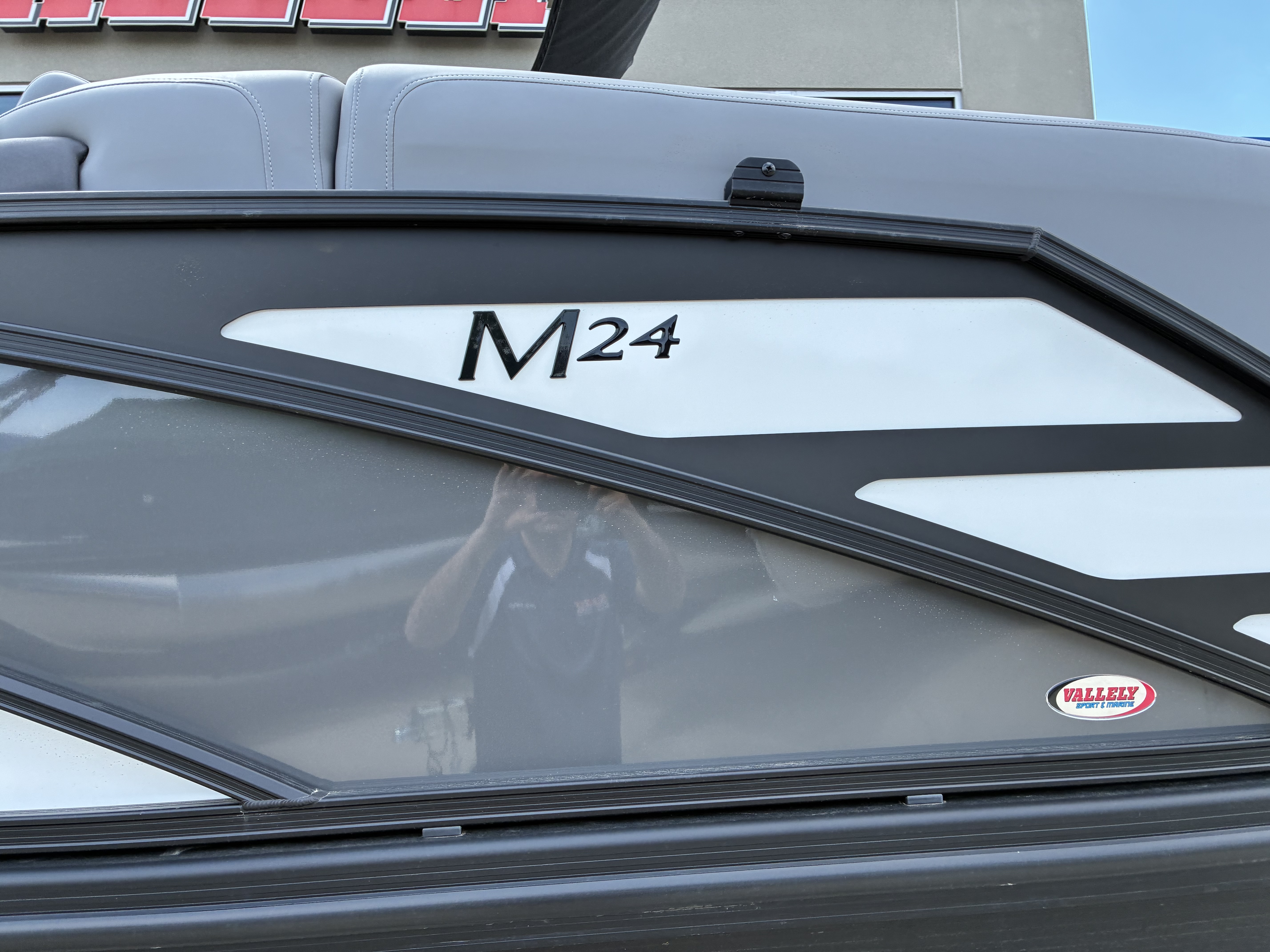 2026 Bennington 24MFBSF - Image 8