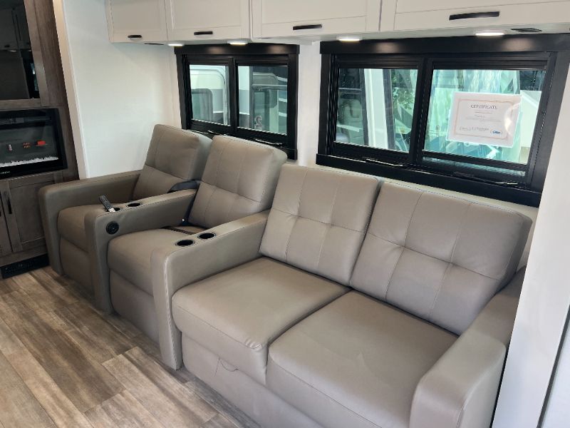 2026 Entegra Coach Vision XL 36C - Image 8
