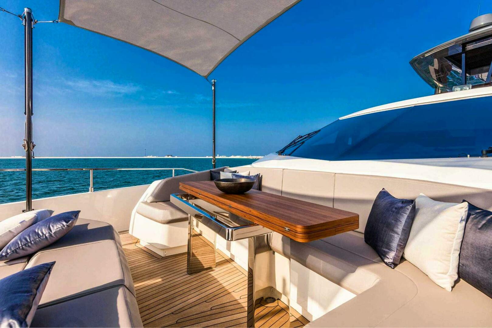 2019 Ferretti Yachts Ferretti 780 Base - Image 13