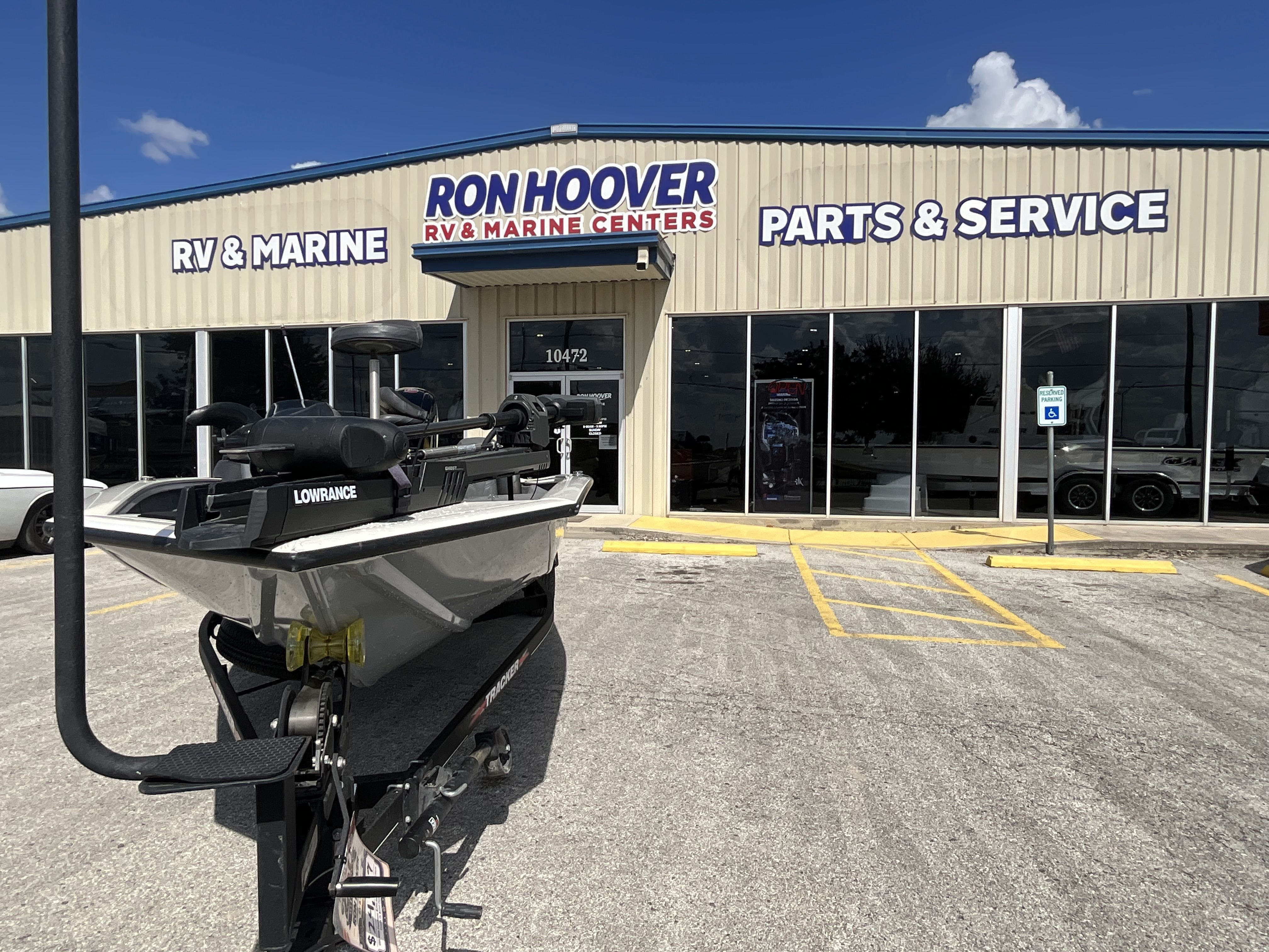 2023 TRACKER 2023 190 TXPRO - Image 2